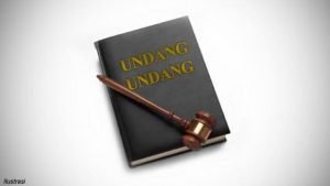 undang-undang-xyz-121004b